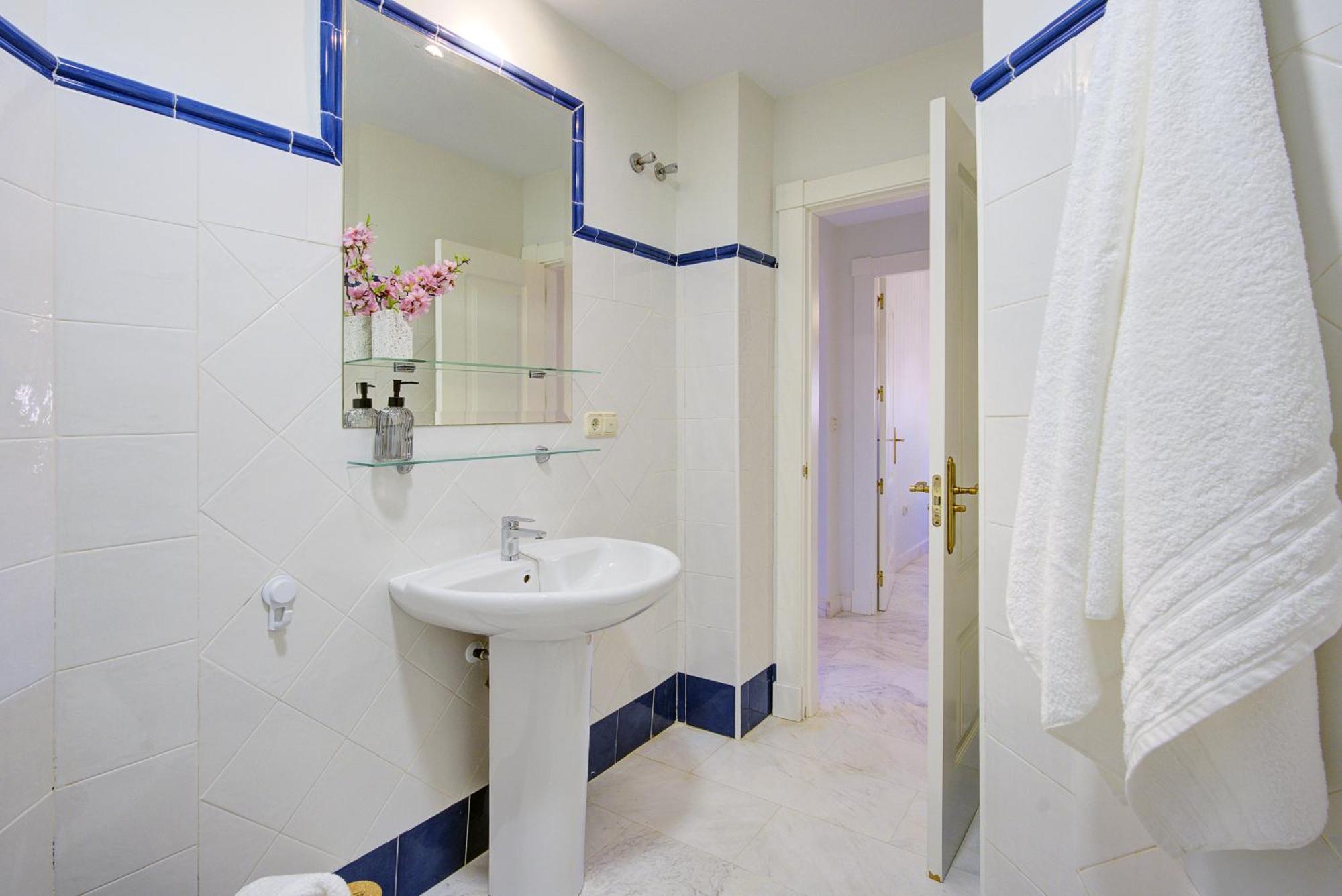 Comeback Noches De Blanco Saten Motril Exterior foto