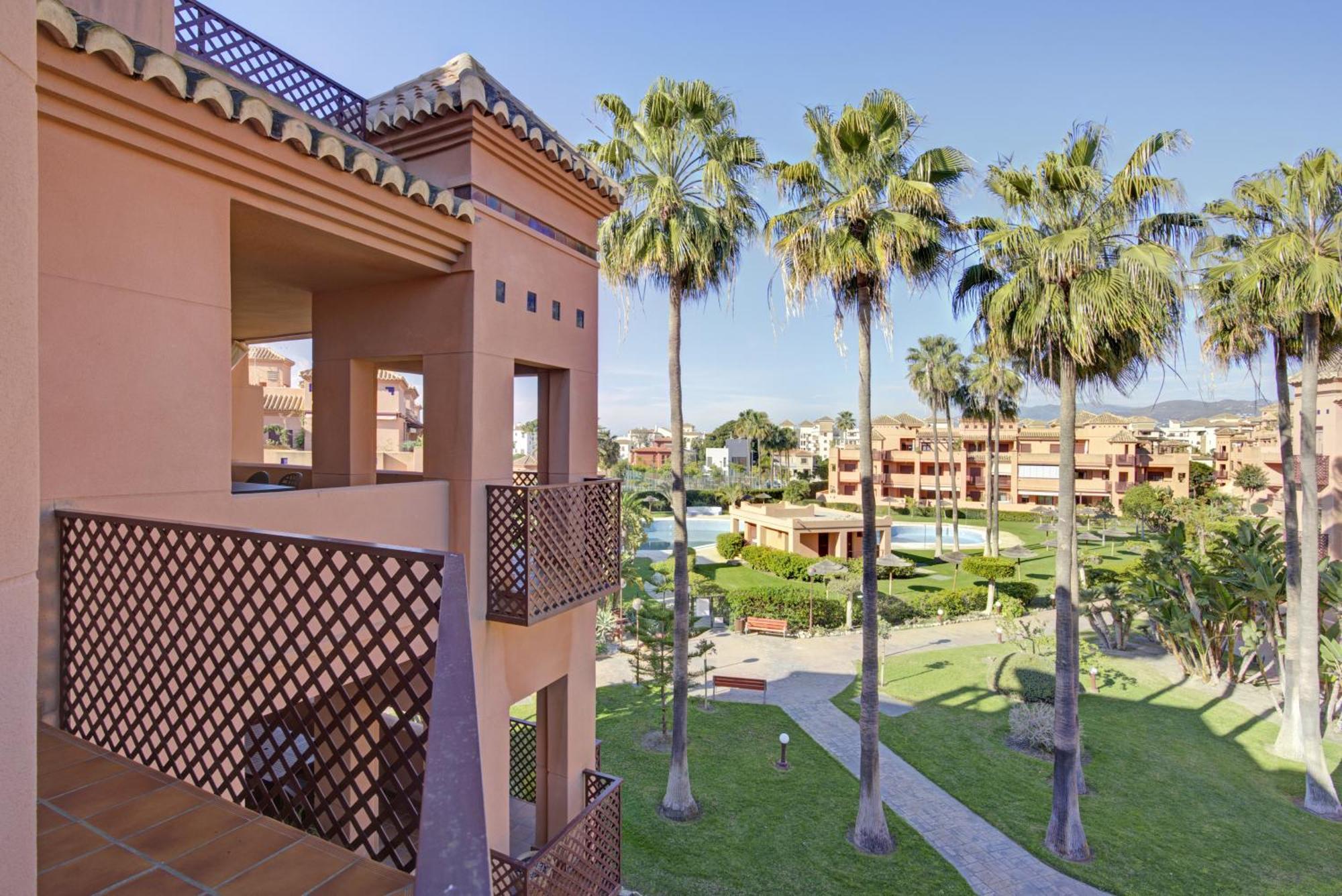 Comeback Noches De Blanco Saten Motril Exterior foto